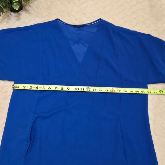 Tommy Hilfiger Blue Colorblock V-Neck Shift Dress, Size Large - Picture 3 of 7